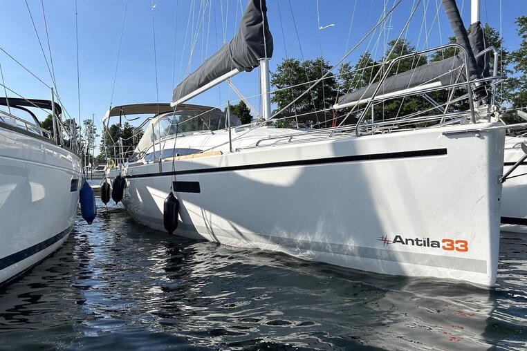 Czarter Jachting Club - Antila 33